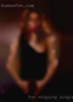 Fun, outgoing single & quirky milf 25 year old.
