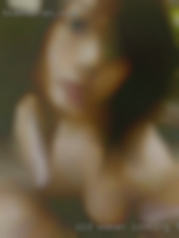 Old woman looking to find women casual real sex.